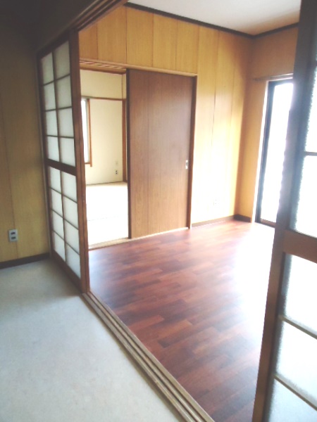 竹内第一ビルの居間写真