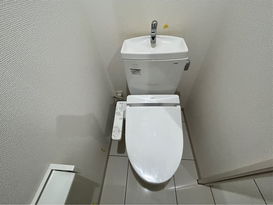トイレ　※別部屋の写真です