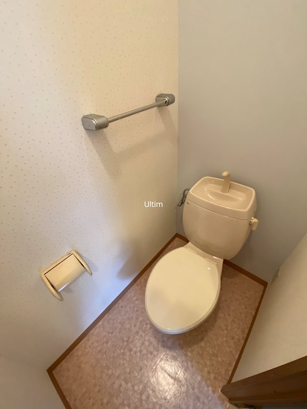 トイレ　別の部屋の写真