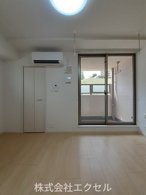 居室・リビング　明るいお部屋です。