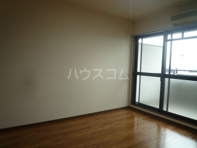ルミエール本陣の居間写真
