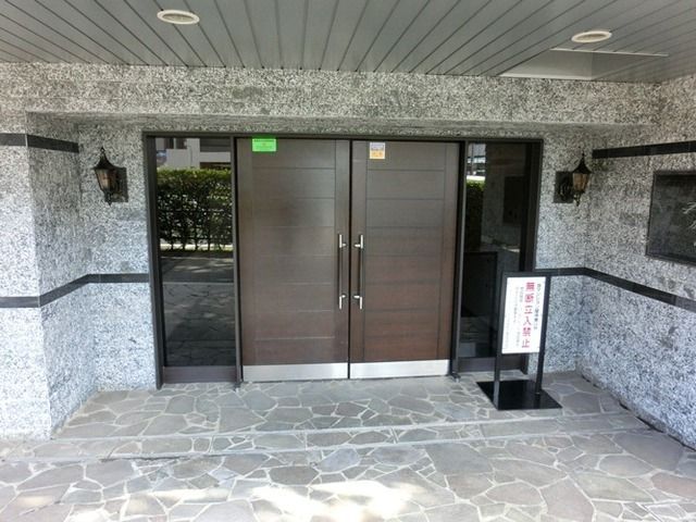 エントランス　エントランス