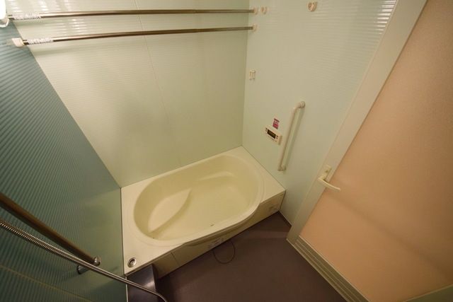 都営三田線 板橋区役所前駅 徒歩2分 14階建 築21年の風呂写真