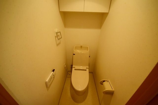 都営三田線 板橋区役所前駅 徒歩2分 14階建 築21年のトイレ写真
