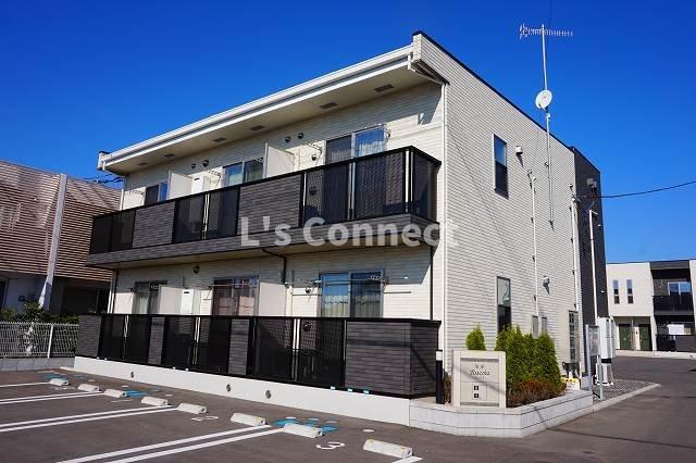 建物外観　２０１３年築のアパートです。