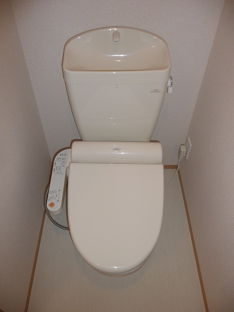 トイレ　建築中につき同タイプ物件写真を掲載しております。