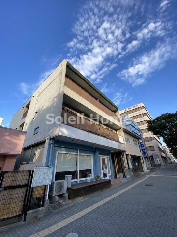 堺市堺区熊野町西のマンションの建物外観