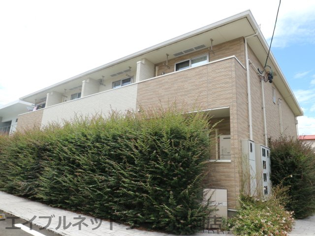 建物外観　落ち着いた雰囲気の外観です