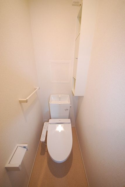 【小郡市大保のアパートのトイレ】