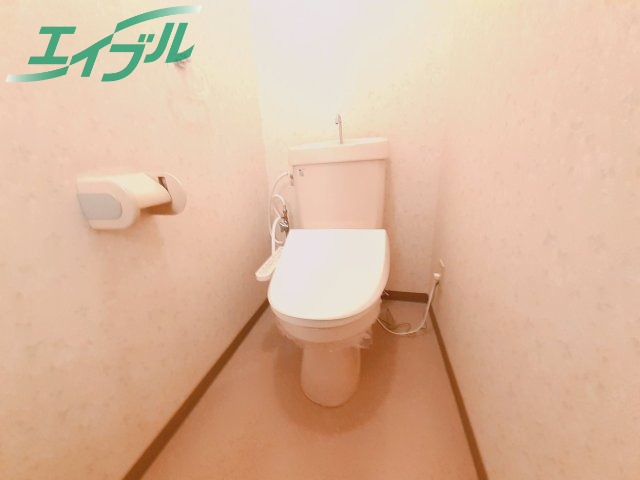 【桑名市新西方のマンションのトイレ】
