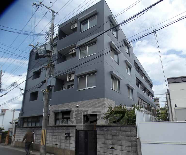 【コーポ　エルの建物外観】