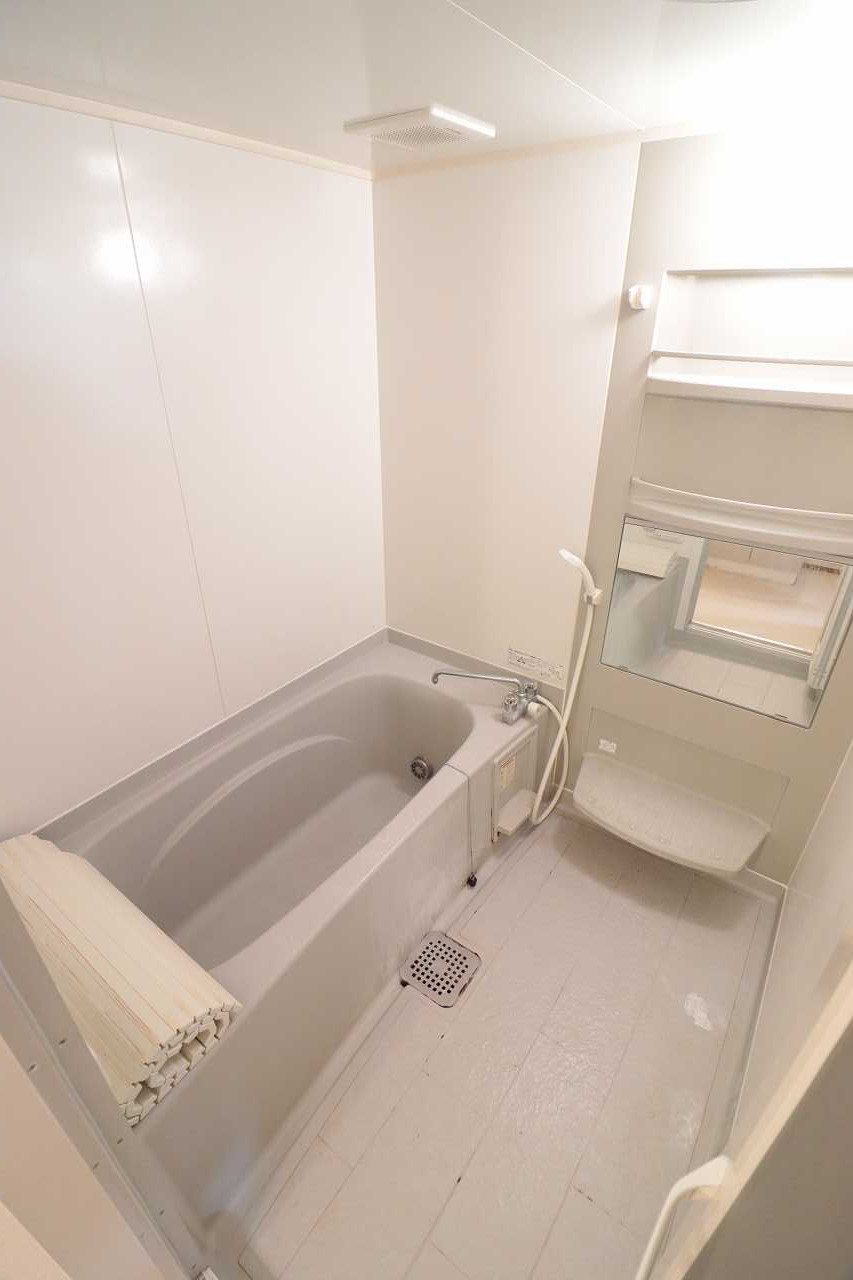 バス・シャワールーム　※同物件、別部屋になります。