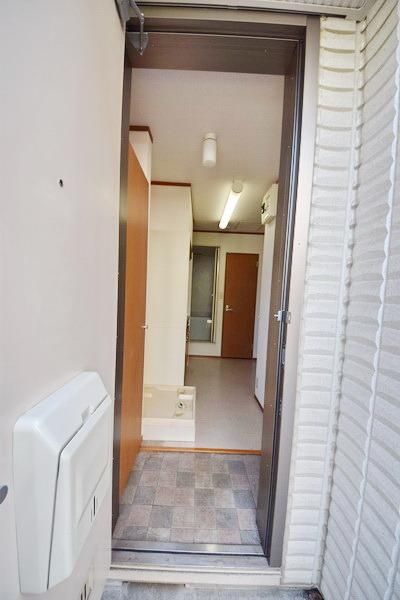 玄関　～高さのある玄関ですね～