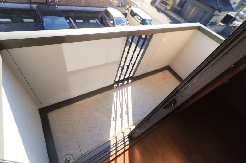 バルコニー　図面と現状に相違がある場合には現状を優先