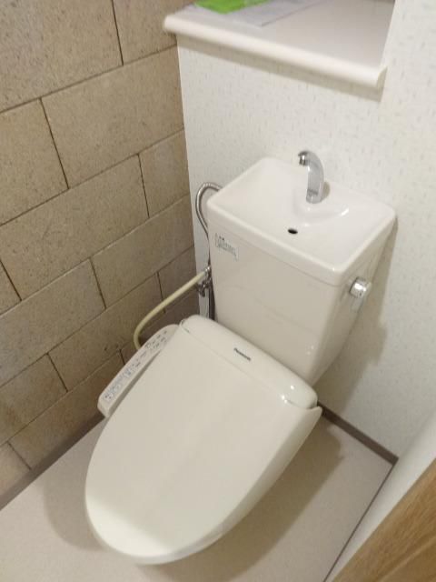 トイレ　★★快適なウォシュレット付★★