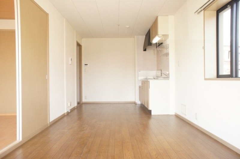 居室・リビング　図面と現状に相違がある場合には現状を優先