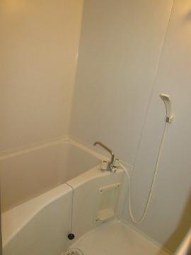 ドマーニ　バス・シャワールーム　バス