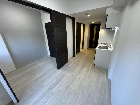 居室・リビング　室内