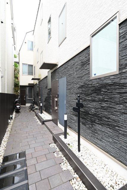 エントランス　エントランス