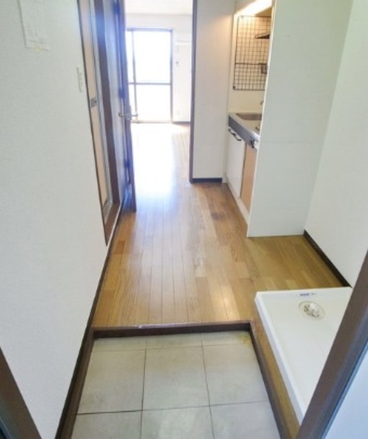 玄関　他部屋参考。