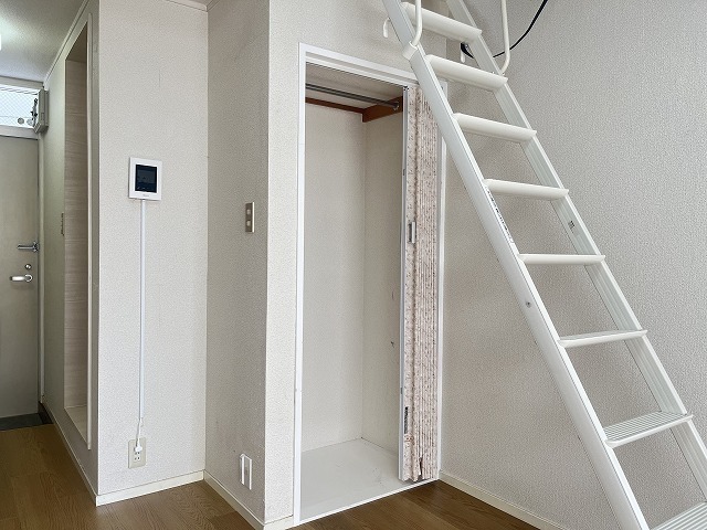 収納　クローゼットタイプの収納