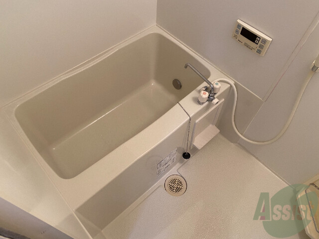 バス・シャワールーム　ゆったりくつろげる広さのあるお風呂となっております