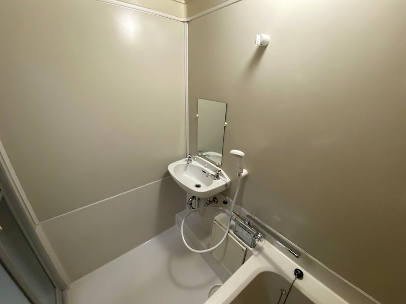 洗面設備　浴室洗面台有り