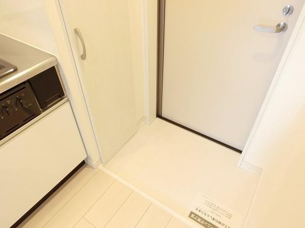 玄関　玄関収納あり！