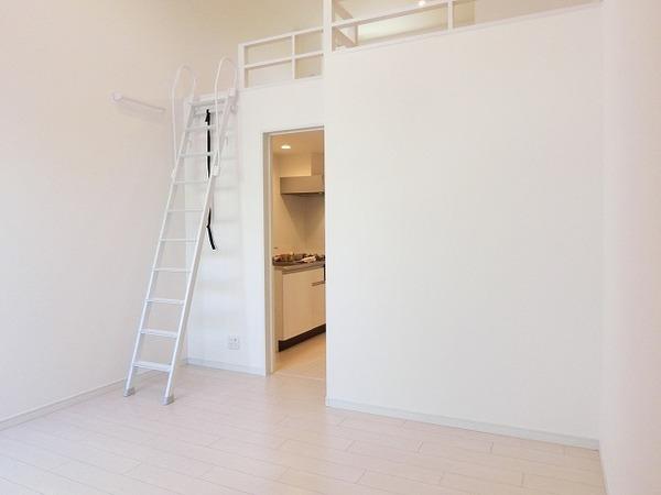 居室・リビング　室内きれいです！