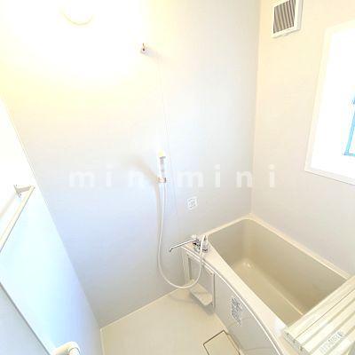 バス・シャワールーム　※写真は別号室のものですので現状優先とさせていただきます