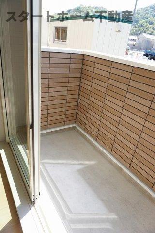 バルコニー　広々としたバルコニーです