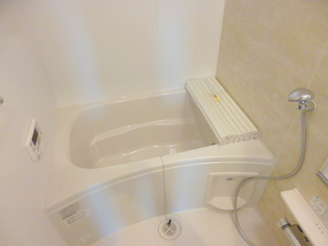 バス・シャワールーム　１日の疲れを癒すバスルーム