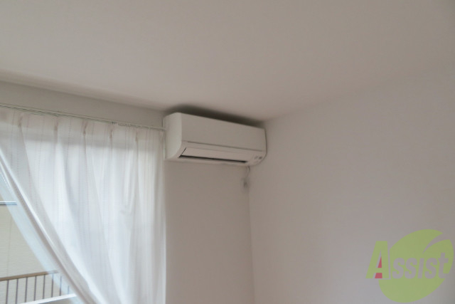 その他設備　エアコンが設置されているので快適に過ごせますよ。