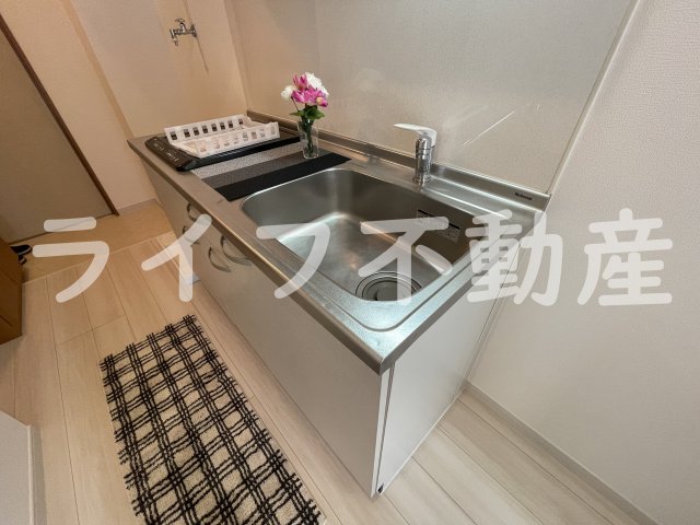 キッチン　コンパクトなキッチンで掃除もラクラク