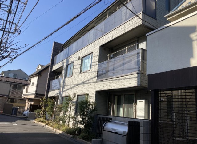 建物外観　お電話でお問い合わせ頂きますとスムーズに対応可能です＾＾