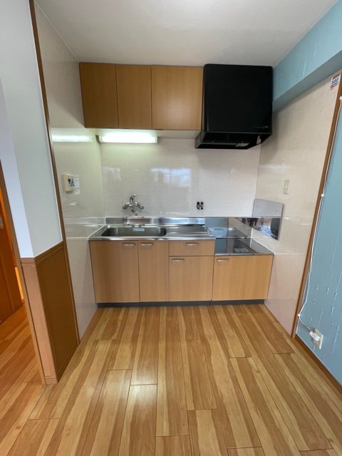 キッチン　※参考写真(同タイプ561号室)