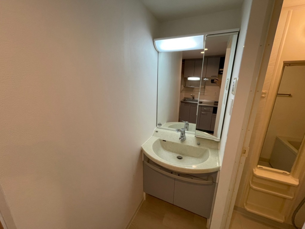 洗面設備　独立洗面化粧台付き☆