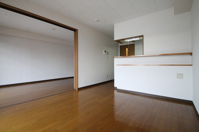 居室・リビング　※同タイプの写真です