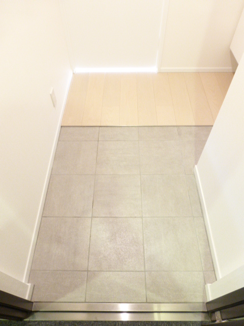 玄関　※別室参考写真