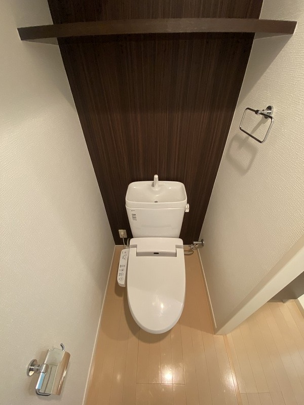 トイレ　ウォシュレット完備です♪
