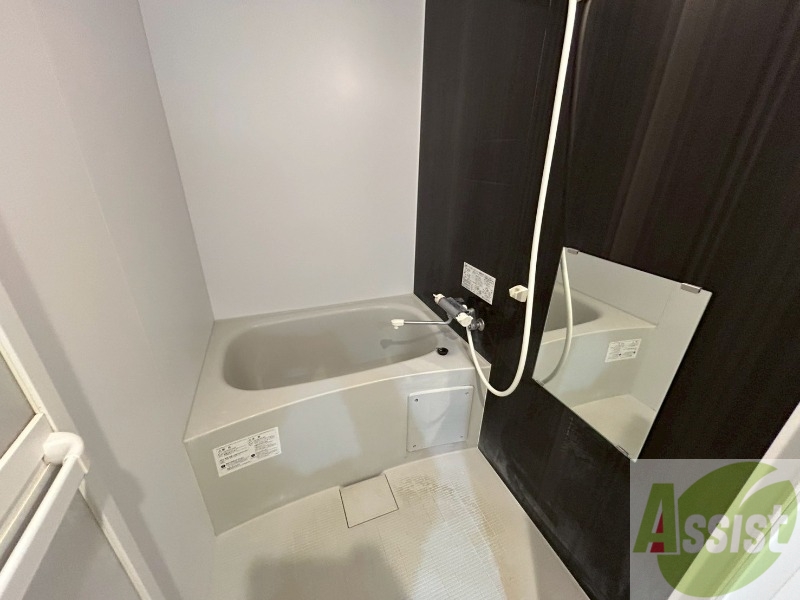 バス・シャワールーム　お風呂になります。一日の疲れを癒してくださいね。