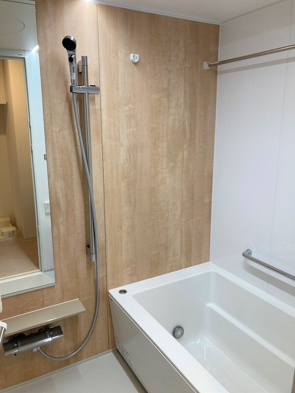 バス・シャワールーム　※別部屋の参考写真です。