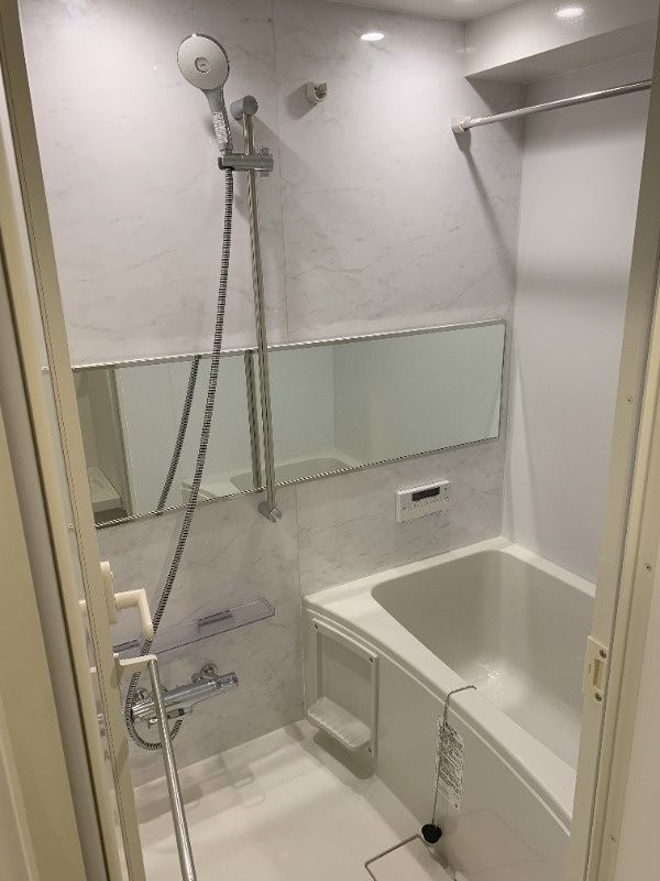 バス・シャワールーム　■浴室暖房乾燥機能付きバス♪■追焚機能あり！★オートバス★