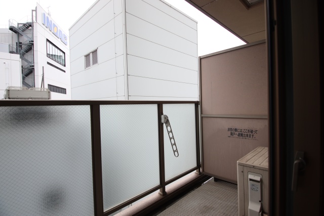 バルコニー　※別室の参考写真の為、現況優先です。