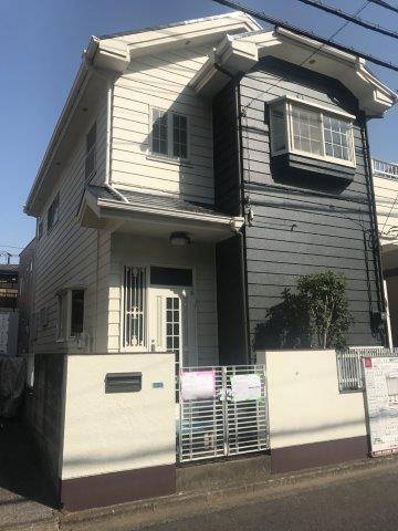 建物外観　２階建