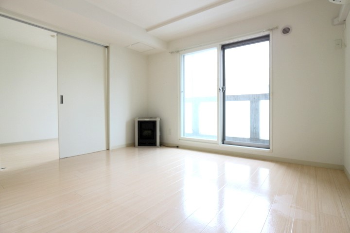 居室・リビング　広々としたリビング♪