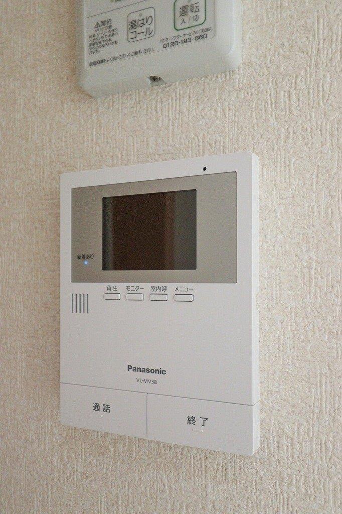 セキュリティ　安心のモニター付きインターホン