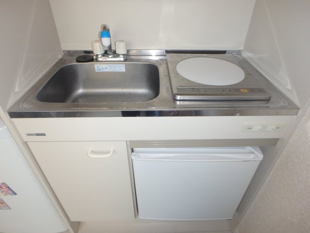 キッチン　他のお部屋の参考写真となります。