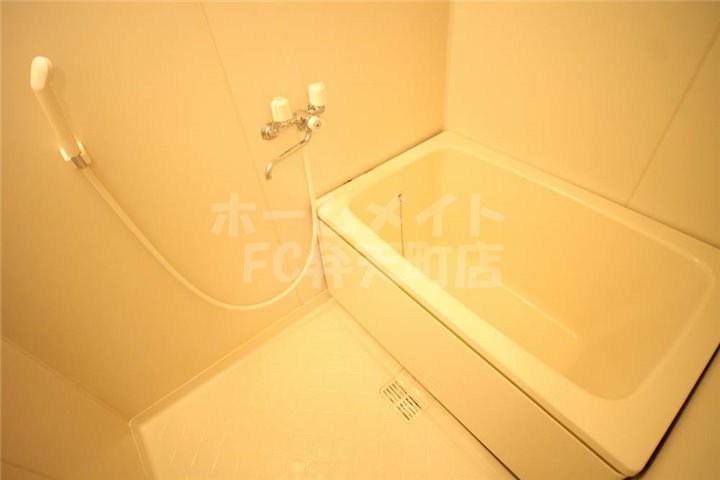 バス・シャワールーム　きれいなお風呂です