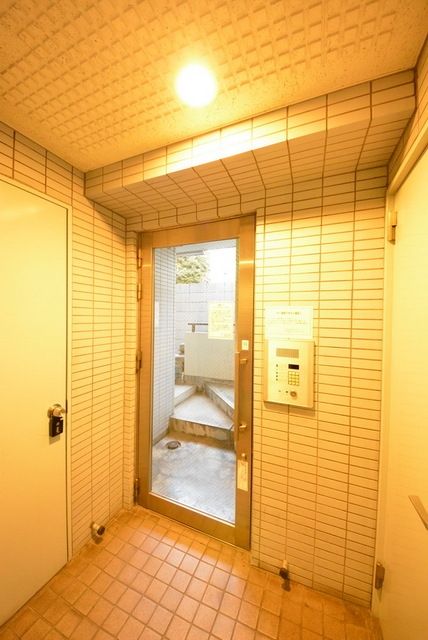 エントランス　★オートロック対応★